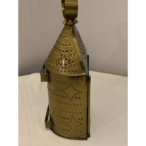 15” Brass Candleholder Cutout Pattern - Picture 3 of 4